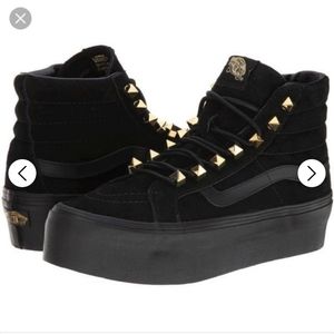 Vans Sk8-Hi Platform Stud Eyelets Black Mid-Top Suede